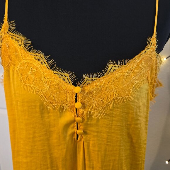 Ramona LaRue by Arionne - Medium - EUC - Picture 3 of 6